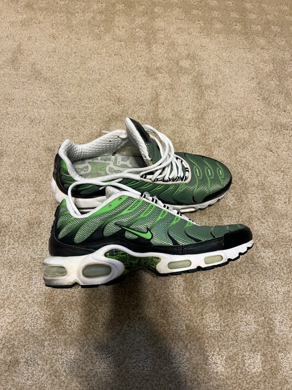 Nike Green and Black Air Max Plus TN Running Shoes size 10